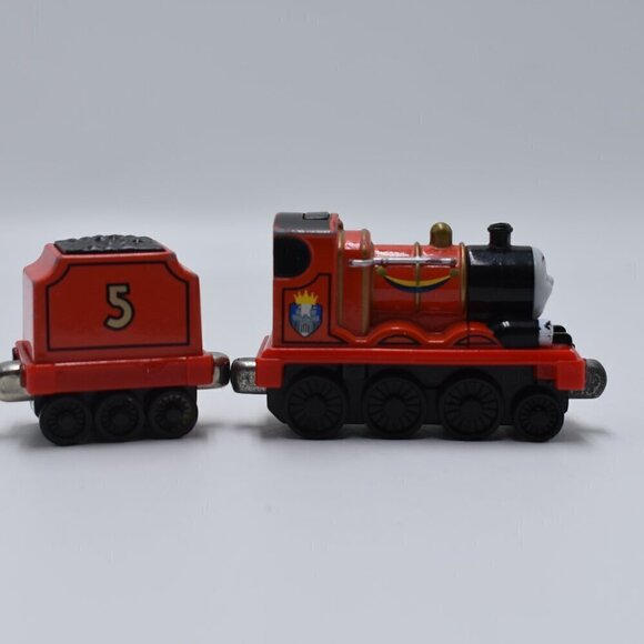 Thomas & Friends Take N Play Along Royal Talking JAMES Train Engine Die Cast '09 - Picture 5 of 7